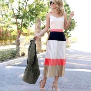 Banana Republic midi pleated dress - Size 2